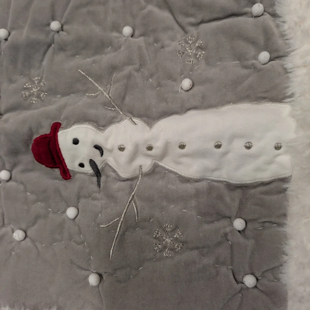 Pottery Barn Classic Christmas Plaid Snowman Pillow Covers - Picture 2 of 8